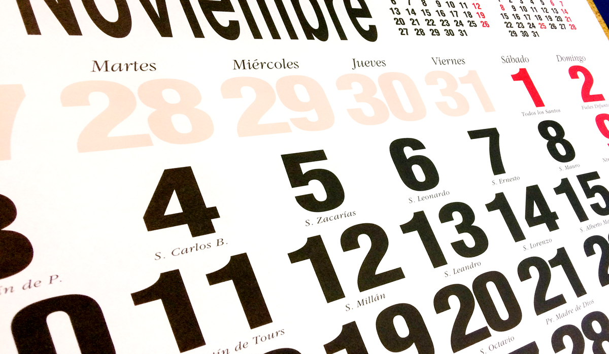 Calendarios con faldilla personalizados
